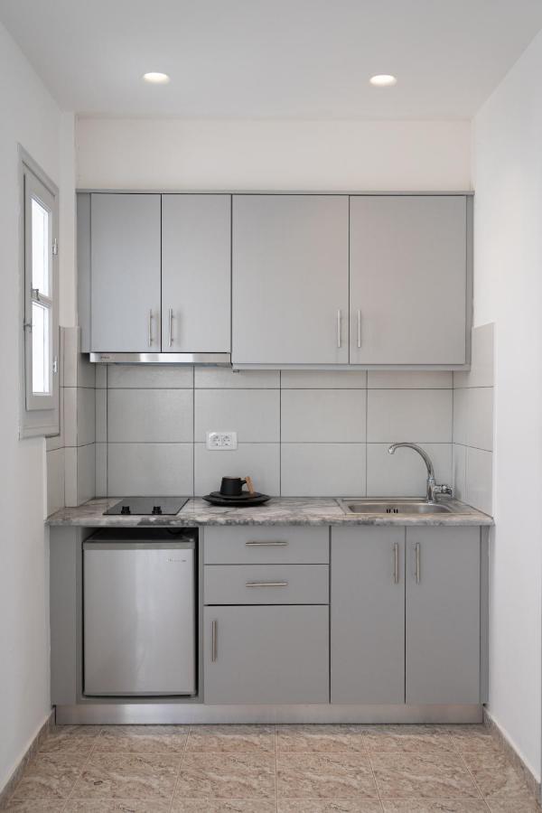 White Lily Suites & Lofts - Adults Only 16 Plus Perivolos Zewnętrze zdjęcie
