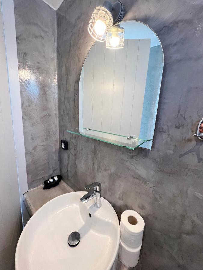 White Lily Suites & Lofts - Adults Only 16 Plus Perivolos Zewnętrze zdjęcie