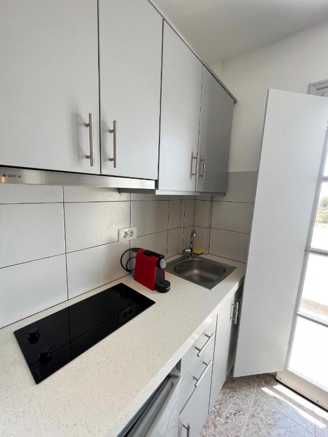 White Lily Suites & Lofts - Adults Only 16 Plus Perivolos Zewnętrze zdjęcie