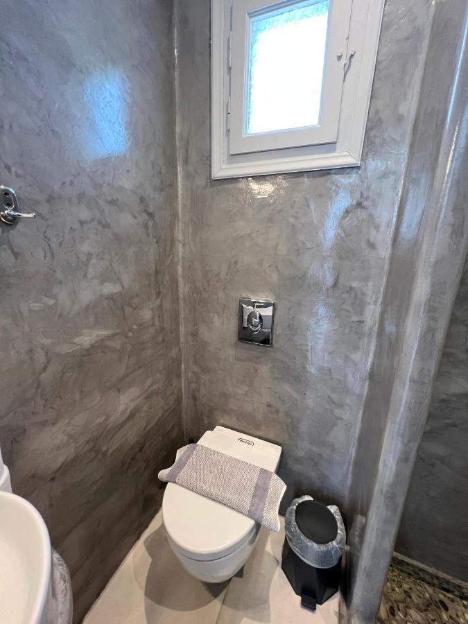 White Lily Suites & Lofts - Adults Only 16 Plus Perivolos Zewnętrze zdjęcie
