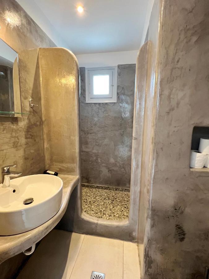 White Lily Suites & Lofts - Adults Only 16 Plus Perivolos Zewnętrze zdjęcie